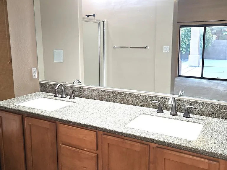 3422 W 16th Ln — Photo 14