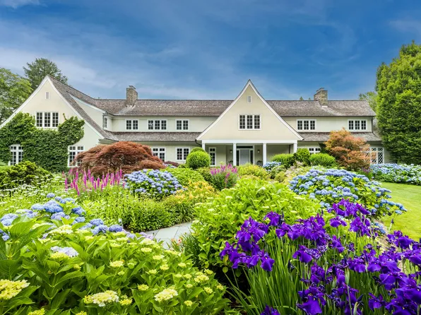 67 Cross Hwy, East Hampton, NY 11937