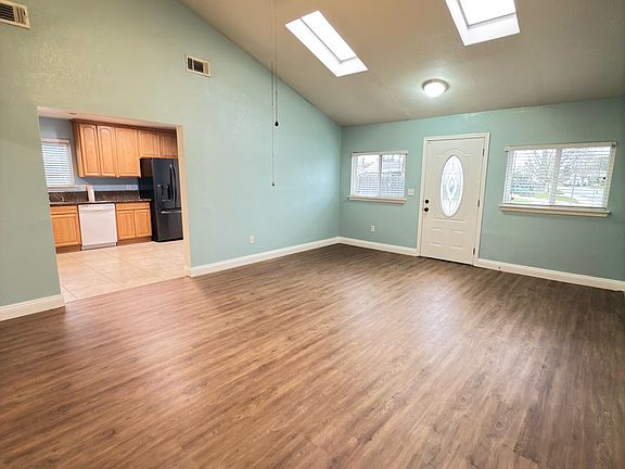 5th image of 7247 Calvin Dr