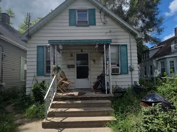1521 S Westmoreland Ave, Peoria, IL 61605