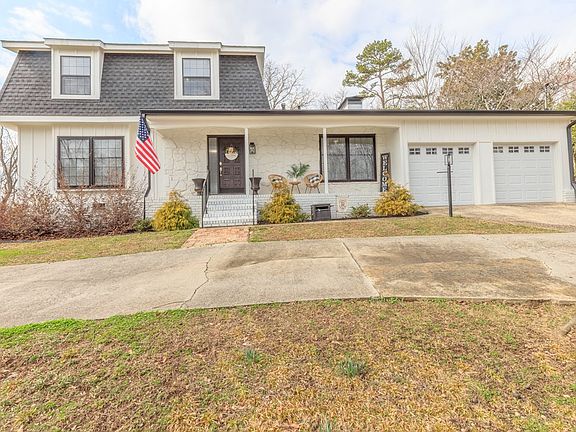 2nd image of 432 Castle Rd