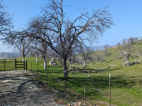 1 Rusty Spur Ln, Clovis, CA 93619