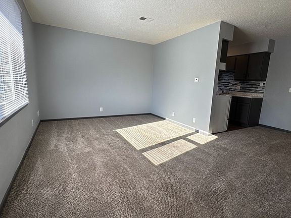 3rd image of 2100 Garfield St #7