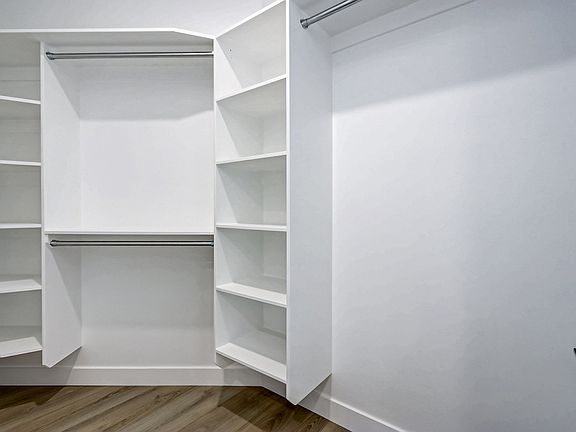 3rd image of 26016 Oak St #D