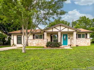208 Roanoke Dr, Schertz, TX 78154