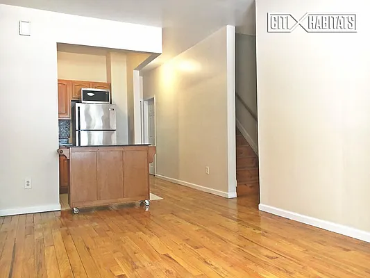 Rented by Citi Habitats | media 18