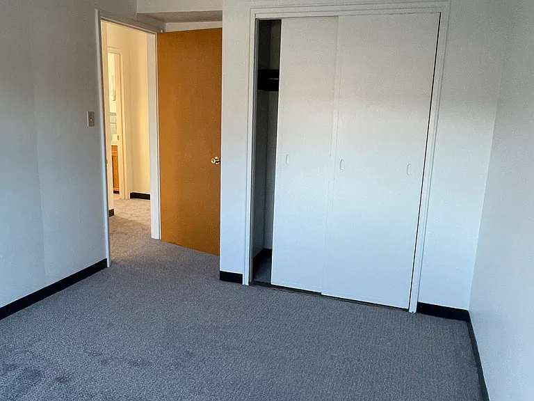1901 Ley St #3R — Photo 6