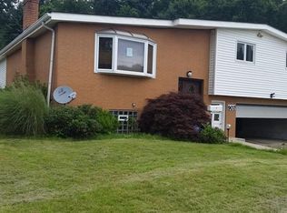 907 Alder Dr, North Huntingdon, PA 15642