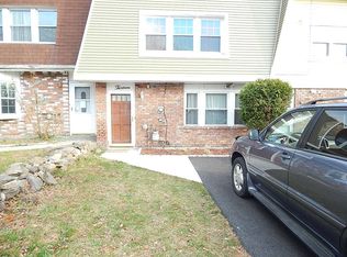 13 Greenway Ter, Middletown, NY 10941