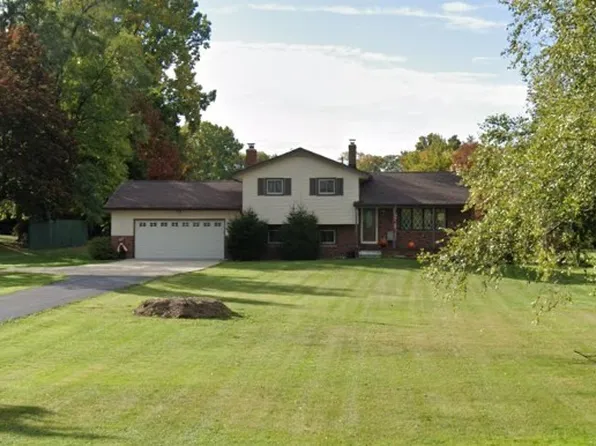 2950 Laurel Rd, Brunswick, OH 44212