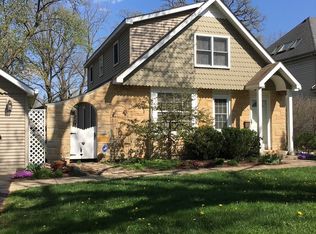 1228 Ash St, St Charles, IL