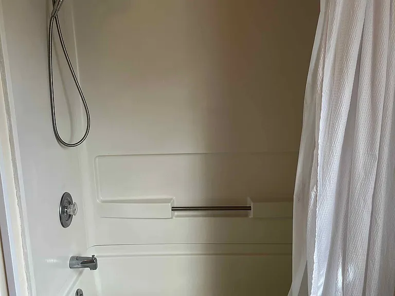 2nd floor bathroom