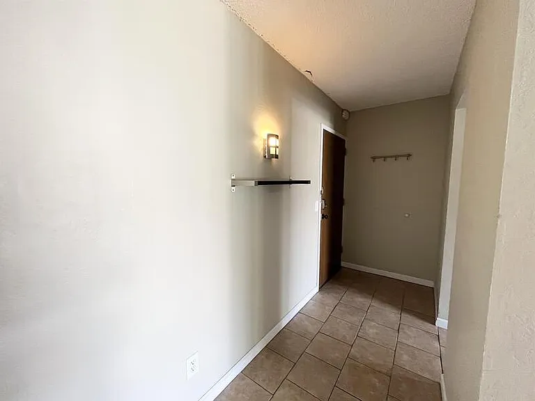 710 E 200 S #2E — Photo 15