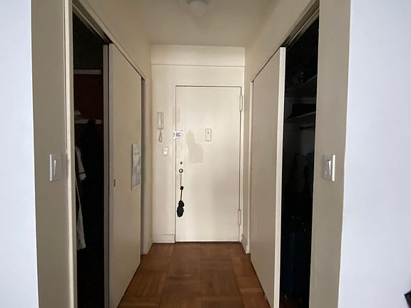 5th image of 30 E 37th St APT 4F