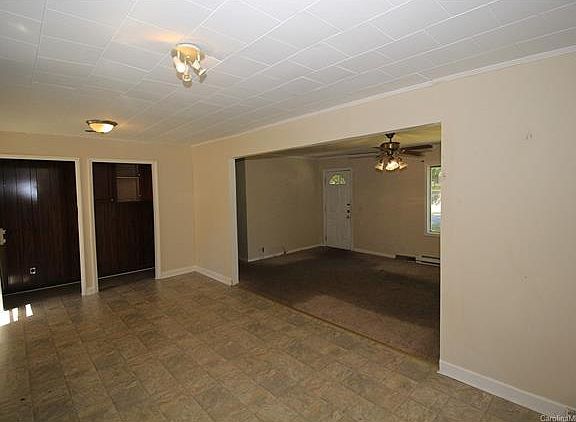 5th image of 3015 Curtis St