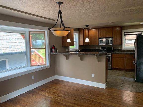 5th image of 14313 NE 23rd Ave