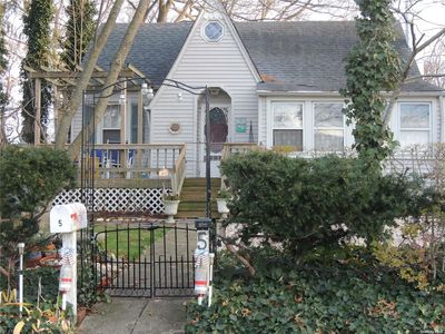 5 South Drive, Lake Ronkonkoma, NY, 11779