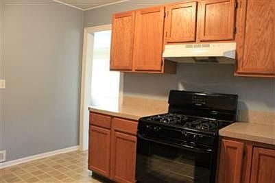 4th image of 4124 Robert St NE
