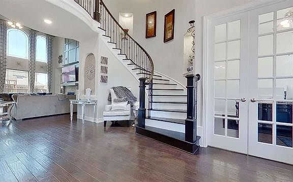 4th image of 1720 Sweetwater Ln