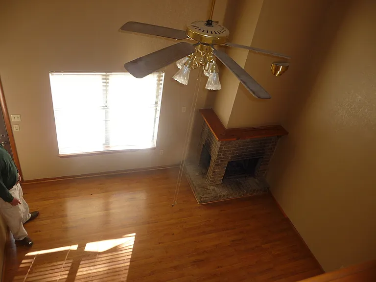 2802 NE 9th St #A6 — Photo 9