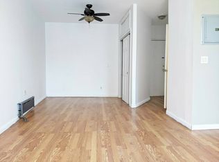 25-41 36th St #2R, Astoria, NY 11103