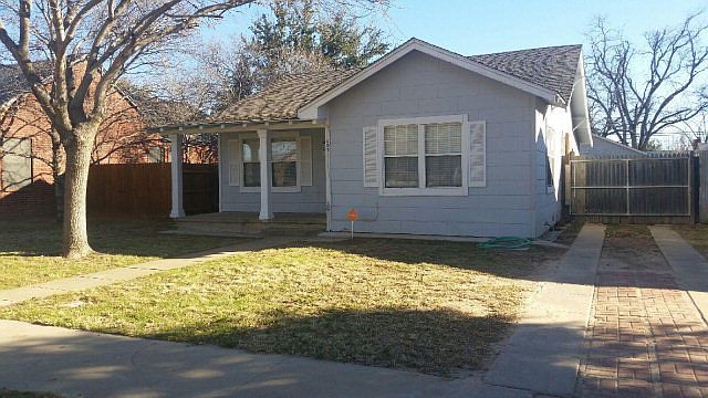 1st image of 807 W Louisiana Ave