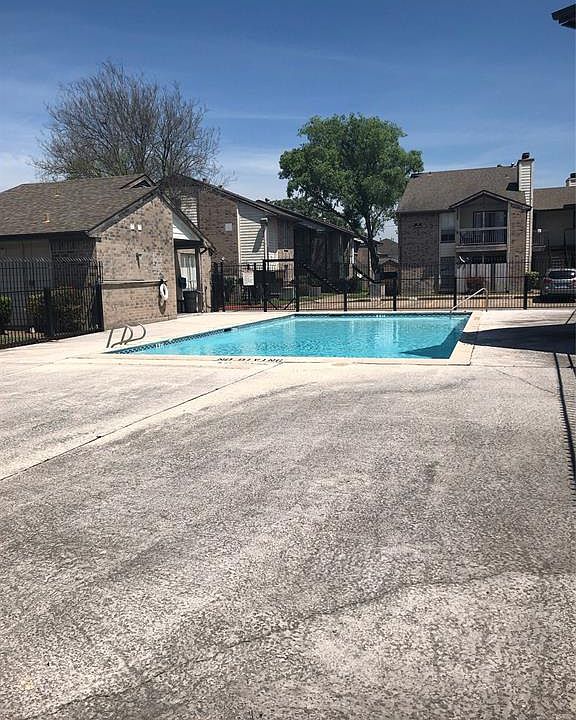 1st image of 12615 Brookglade Cir Unit 214