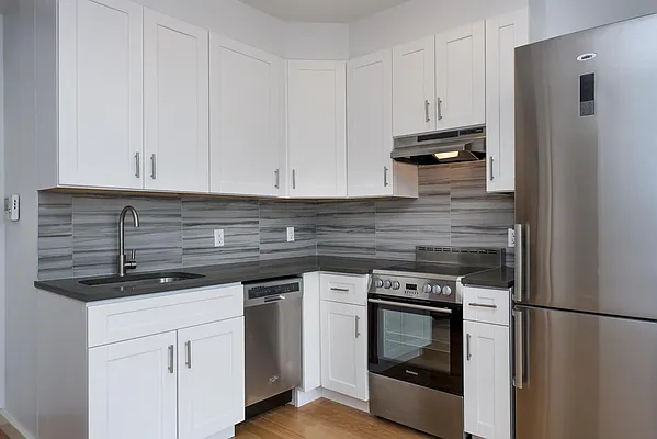 Rented by Verus Real Estate | media 18