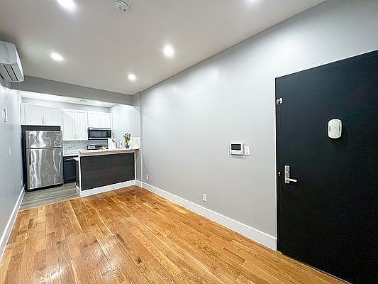 1st image of 197 Johnson Ave #4C