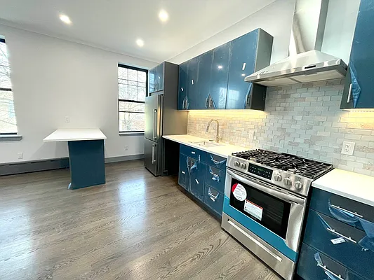 Rented by Keller Williams NYC | media 10