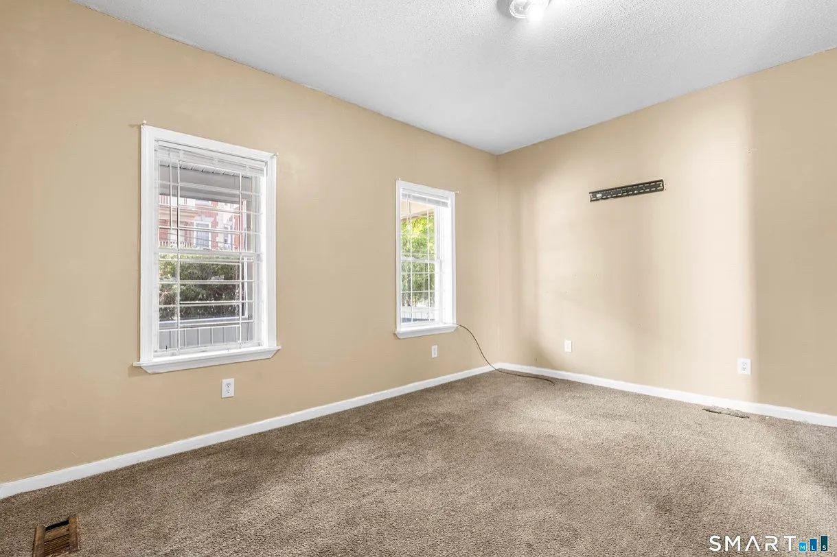 2 bed, 824 sqft, $1,400 — Photo 4
