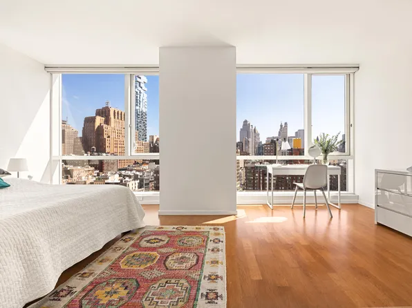 200 Chambers Street image 6 of 21