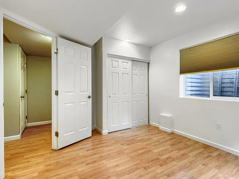 8102 Silver Glen Dr — Photo 13