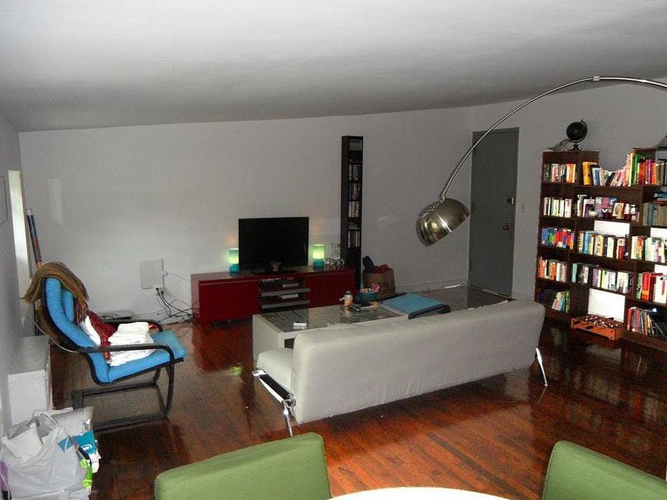 2nd image of 25 Schermerhorn St APT 4