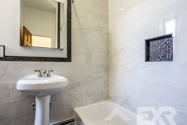 Rented by Highline Residential | media 8