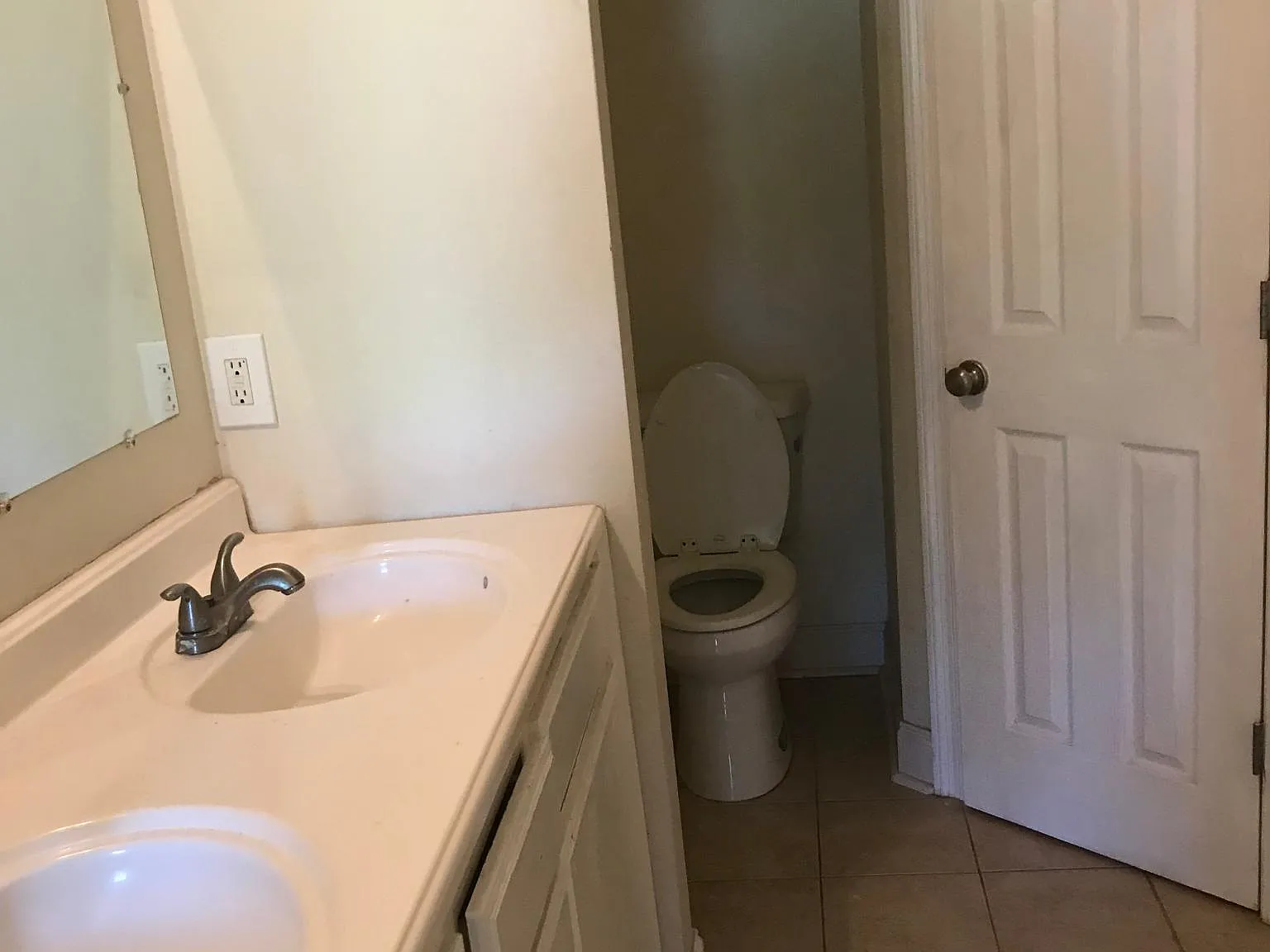 3 bed, 1211 sqft, $1,200 — Photo 4