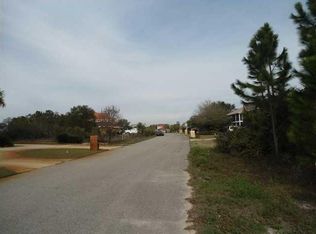 163 Shore Line Dr, Mary Esther, FL 32569