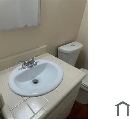 3 bed, 1002 sqft, $3,000 — Photo 4