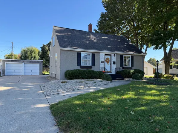 1456 Chartres St, La Salle, IL 61301