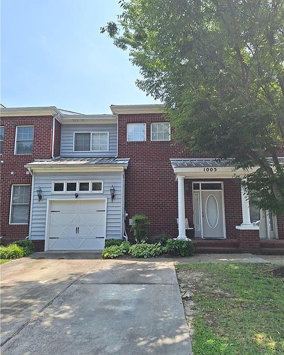1st image of 1005 Christiana Cir