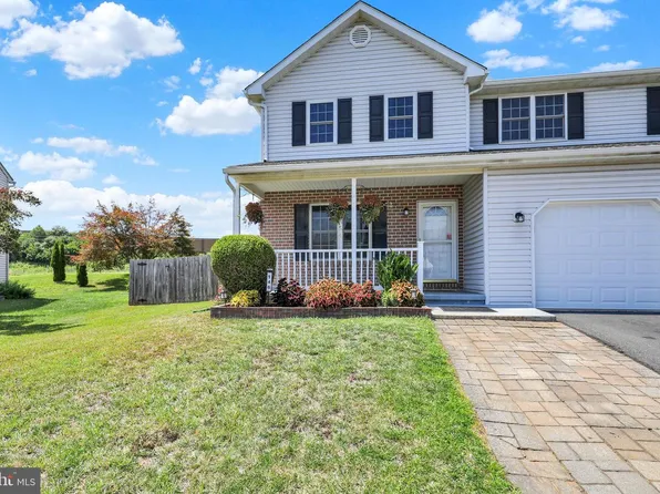 146 Bainbridge Cir, Sinking Spring, PA 19608