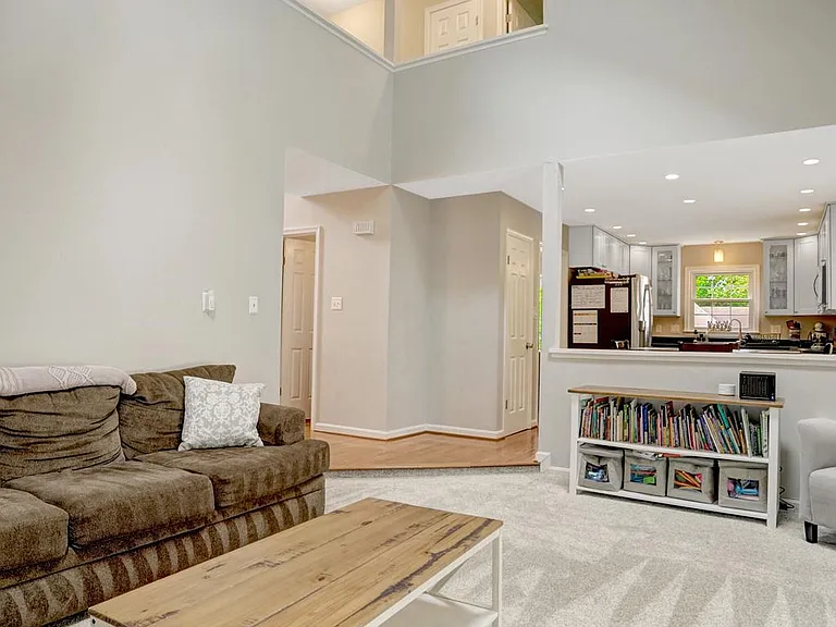 7729 Silver Sage Ct — Photo 33