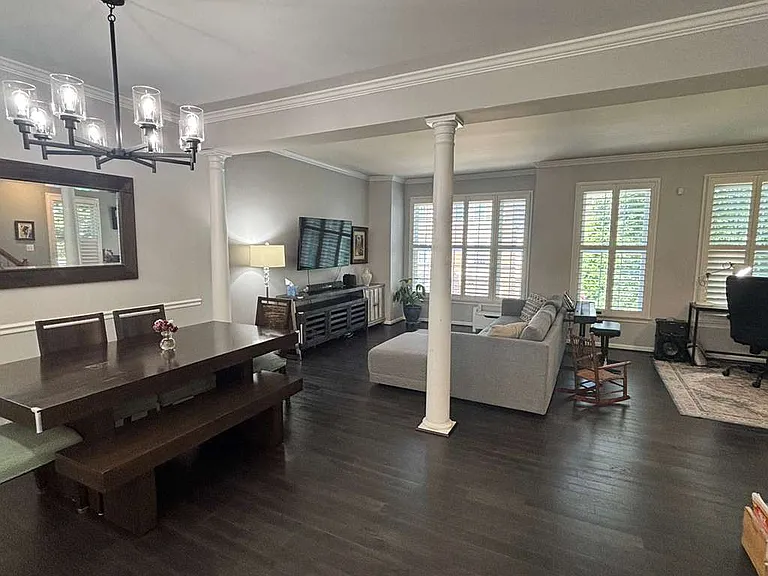 5601 Brookland Ct — Photo 9