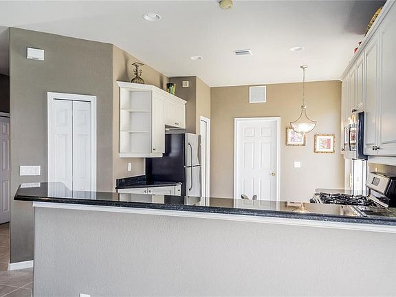 4th image of 278 Padova Way