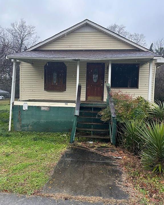 1st image of 108 Wilson Ave SW