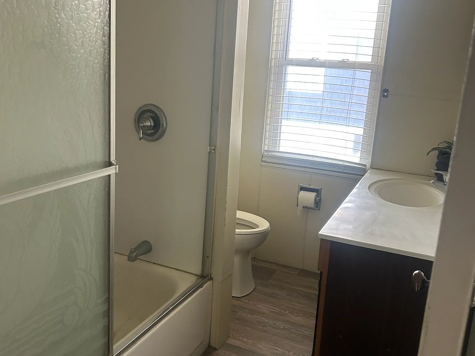 502 S Elmer Ave — Photo 2