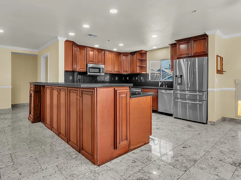 5246 N Gareloch Ave — Photo 9