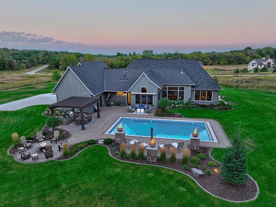 1st image of 5580 Oakridge Trl S
