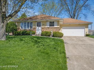 1170 Constellation Dr, Aurora, IL 60505