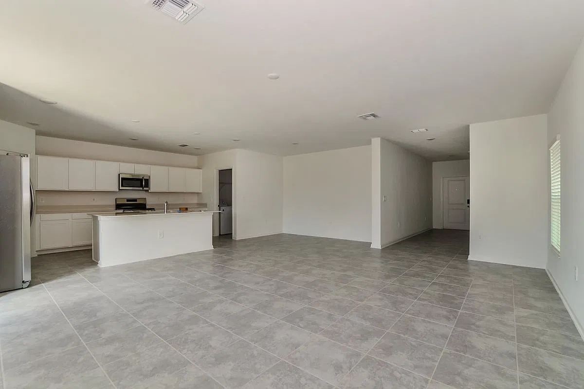 1008 Harold Pass Winter Haven FL 33884 — Photo 3
